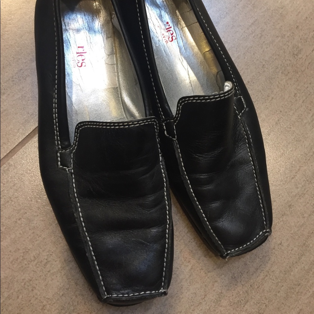 Charles by Charles David driving loafers